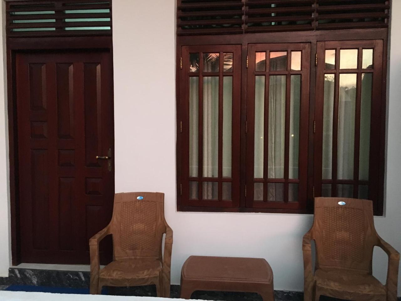Sea Breeze Hotel Бентота Екстериор снимка
