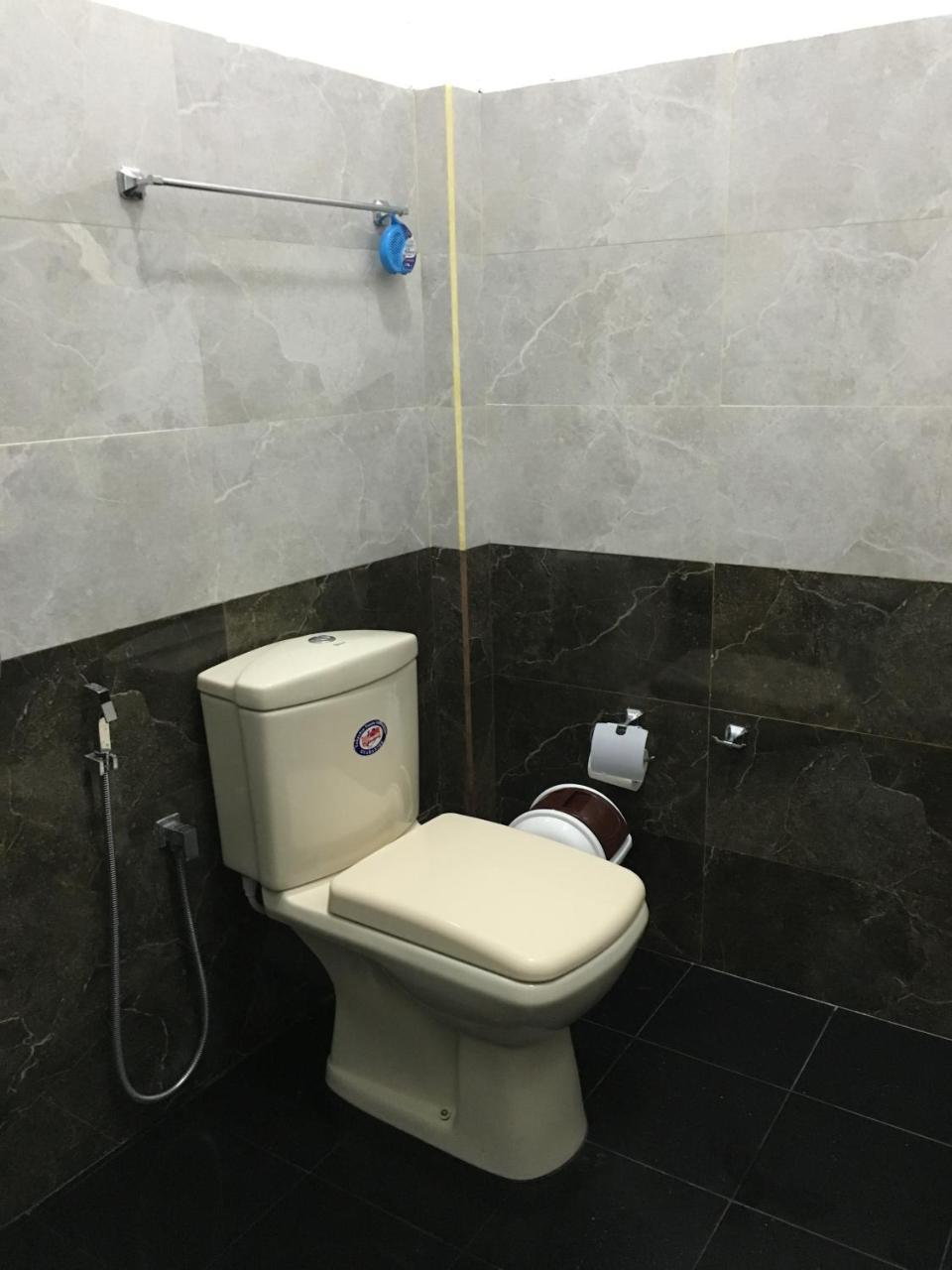 Sea Breeze Hotel Бентота Екстериор снимка